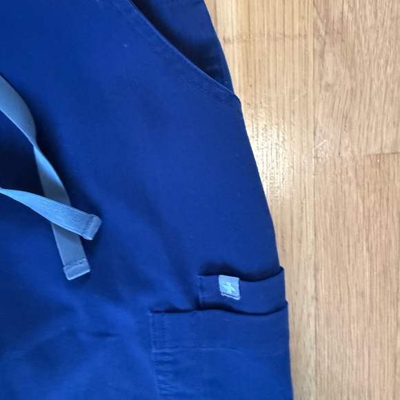 FIGS Women’s Yola Skinny Scrub Pants - Royal Blue - Size XS - Picture 6 of 9